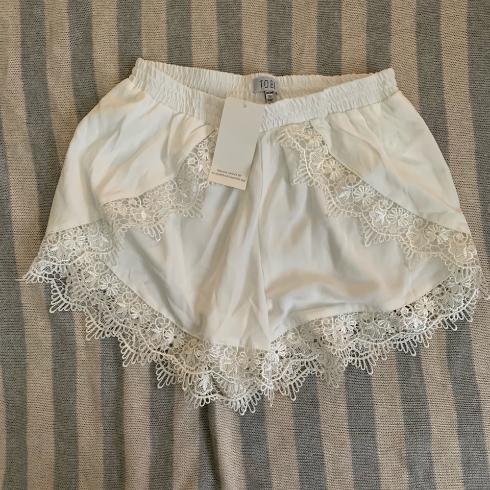 Lace shorts